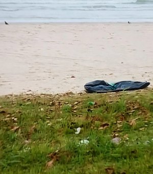 Corpo é encontrado por moradores em situação de rua na Praia da Avenida