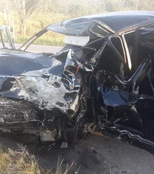 Motoristas morrem após colisão frontal na BR 316, em Maribondo