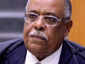 Ministro do STJ tem diagnóstico de Covid após posse de Fux, e total chega a 8 autoridades