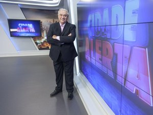 Luiz Bacci é anuciado como o novo sucessor de Marcelo Rezende