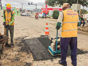 Operação tapa-buracos segue em ritmo acelerado em Arapiraca