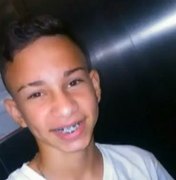 Adolescente tenta tirar selfie com arma de policial e morre em SP