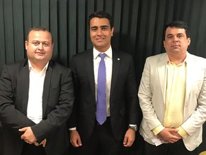Vereadores de Arapiraca vão a Brasília discutir precatórios de professores