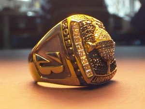Melhor jogador da Libertadores será premiado com anel de 128 diamantes