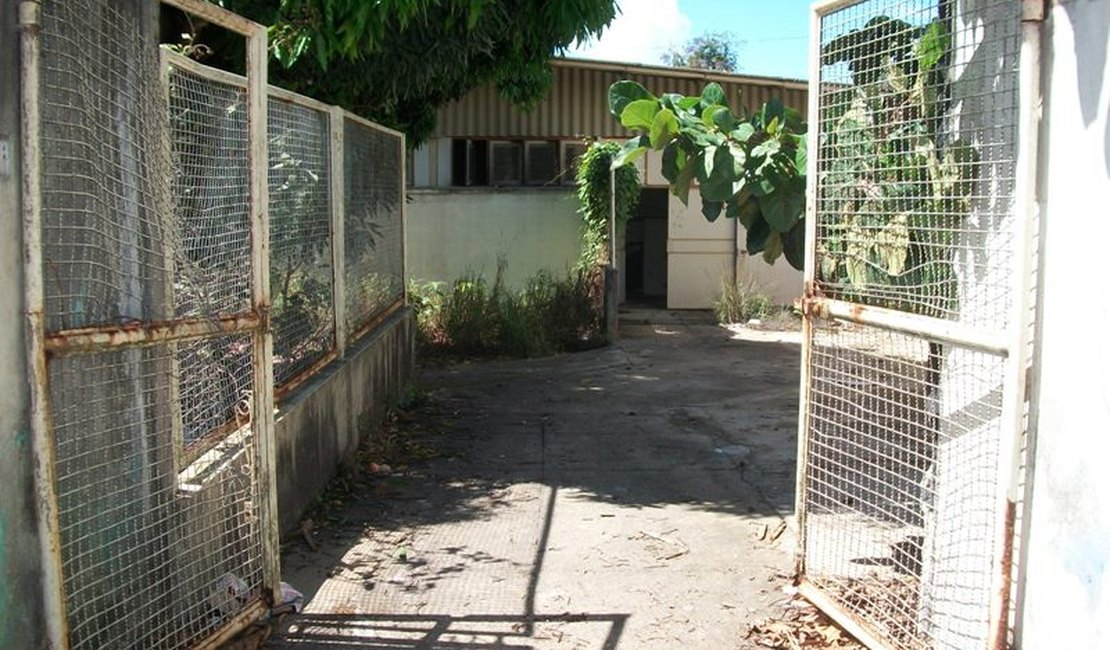 Antigo núcleo do Estado desativado em Arapiraca preocupa vizinhos