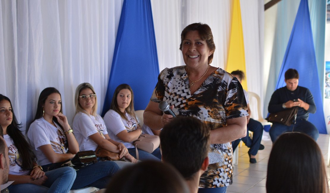 Jovens revelam suas expectativas para Alagoas em encontro com Célia