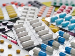 Audiência pública debate fornecimento de medicamentos pelo Estado