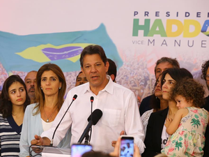Haddad não telefona para Bolsonaro após derrota; aliados dizem que ‘não há conversa’