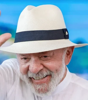 Novo aciona TSE por propaganda eleitoral antecipada de Lula no Carnaval