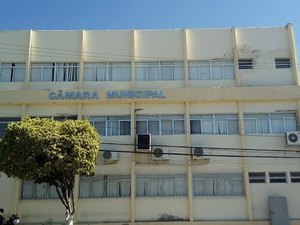 Câmara Municipal de Delmiro Gouveia divulga edital para concurso público