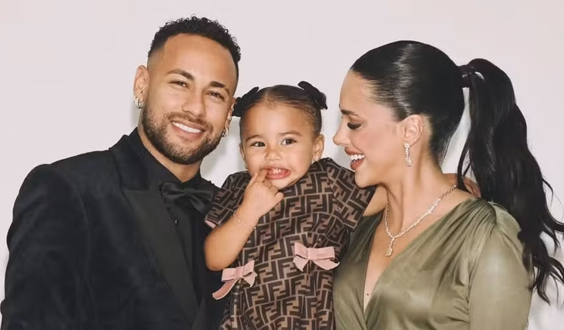 Nasce Mel, segunda filha de Neymar e Bruna Biancardi, após cesariana não planejada