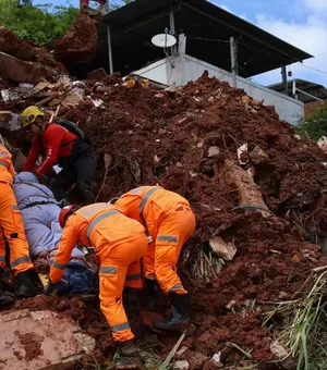 Chega a 46 o número de mortos nas chuvas na Zona da Mata Mineira