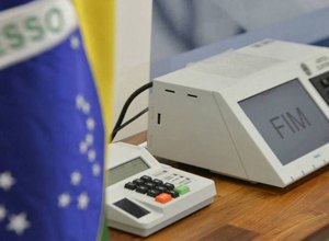 Dono de empresa contratada pelo PL para auditar eleição diz que urna pode ser fraudada