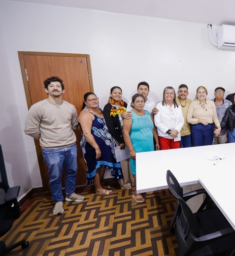 Prefeita Tia Júlia se reúne com lideranças indígenas para discutir demandas do povo Xukuru-Kariri