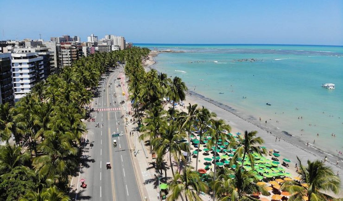 Justiça Federal determina retirada de food trucks da orla de Ponta Verde