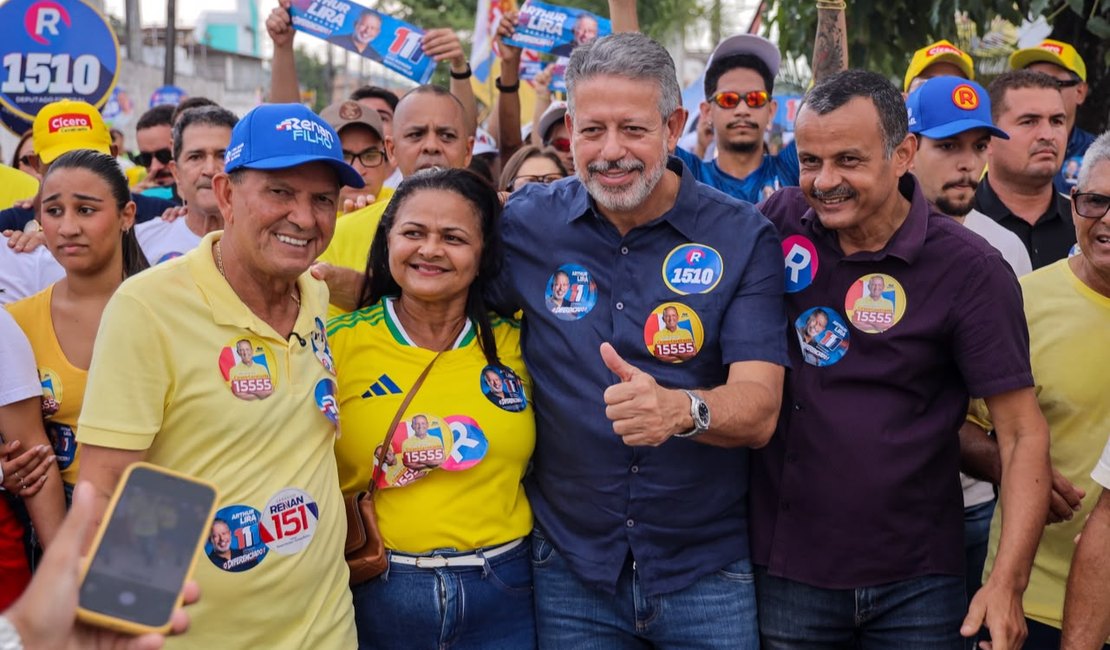 Arthur Lira participa de caminhada e recebe apoio em Matriz do Camaragibe