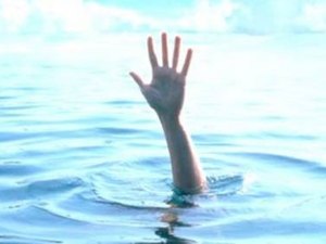 Tragédia: criança de 2 anos morre afogada em piscina de residência