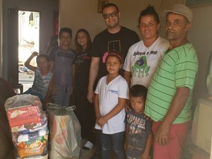 Médico arrecada cestas básicas para famílias em quarentena após atender paciente que passava fome