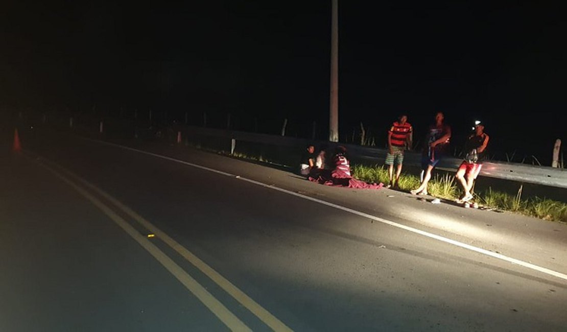 Motociclista morre após perder controle direcional em curva, em Porto Calvo