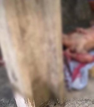 Homem é atacado a tiros por criminosos encapuzados em via pública do Benedito Bentes