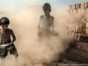 Tecnologia e consumidores como aliados contra a escravidão moderna