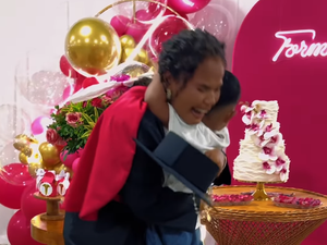 [Vídeo] Afilhado cruza o mundo e surpreende madrinha em formatura emocionante