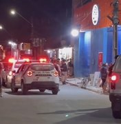 Homem é assassinado com três tiros em frente a comércio na cidade de Rio Largo