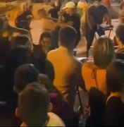 [Vídeo] Jovens entram em confusão generalizada durante festividade em Piranhas