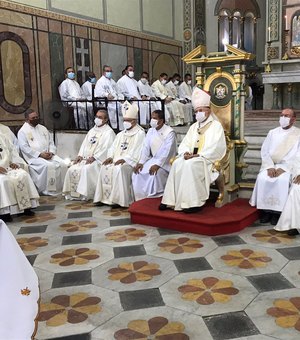 Após dois anos de pandemia, católicos voltam a se reunir na Catedral para Missa do Crisma