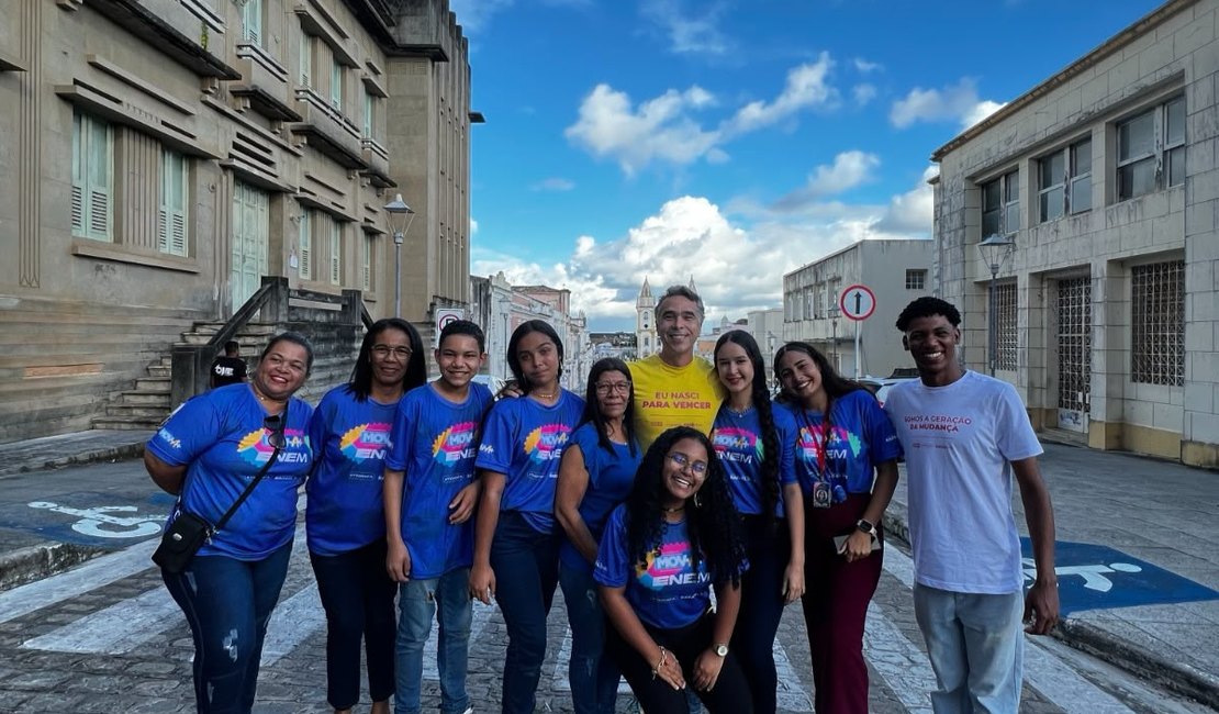 Em Penedo, Rafael Brito soma investimentos em infraestrutura, educação e saúde