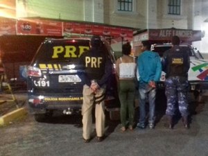 Casal é preso suspeito de assaltos a vans em Campo Alegre
