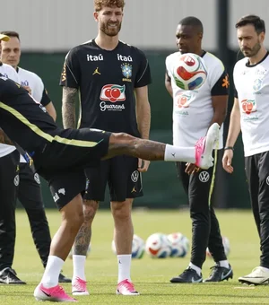 Wesley é cortado da Seleção Brasileira após lesão e está fora da Copa