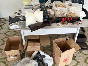 Mais de dez quilos de drogas são apreendidos em laboratório de refino de cocaína no bairro Cavaco