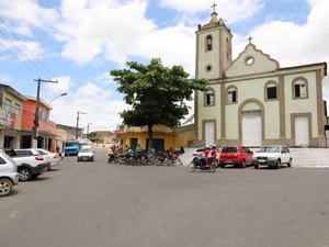 Cobrador tem moto, lista de devedores e quase mil reais roubados durante assalto
