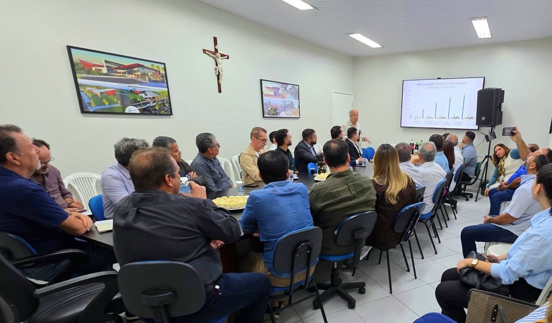 Prefeitura e entidades debatem potencialidades econômicas e investimentos em Arapiraca