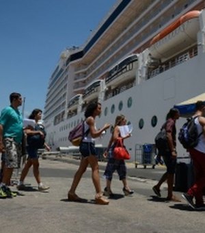 Temporada de cruzeiros marítimos injetará mais de R$ 2 bi na economia