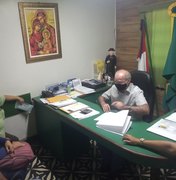 Servidores da Saúde e Assistência Social entregam pauta de reivindicações a prefeito de Taquarana