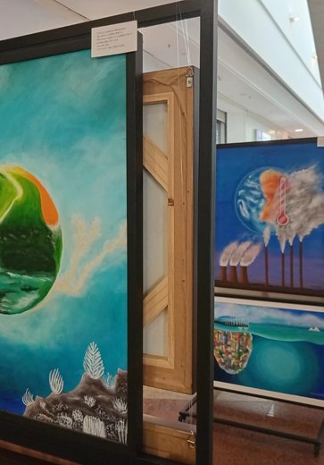 Artista plástico Cícero Brito retrata o perigo ambiental na Terra em 16 telas expostas no Partage Shopping