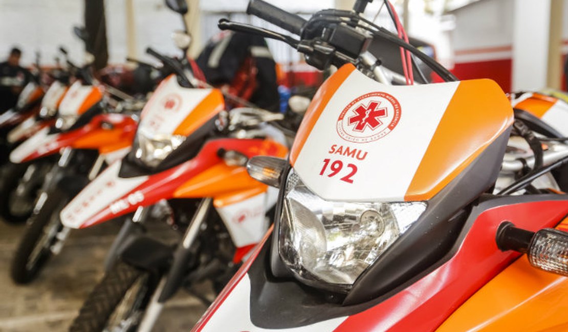 Socorrista do Samu fica ferido após colidir motocicleta com carro em Arapiraca