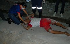 Condutor e passageiro ficaram feridos 