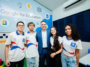Governo de Alagoas entrega em Batalha a primeira Sala Google da rede pública estadual