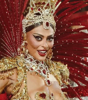 Juliana Paes anuncia saída do posto de rainha de bateria da Viradouro