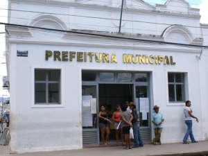 Prefeitura de Pão de Açúcar é autuada por descarte irregular de água