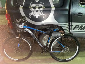 PM recupera mais duas bicicletas furtadas de loja em Penedo