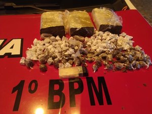 Homem é preso com maconha e crack na Levada