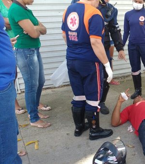 Colisão entre carro e Cinquentinha deixa um homem ferido em Arapiraca