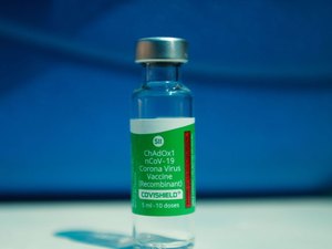 Anvisa recomenda continuidade do uso da vacina Covishield, da Oxford