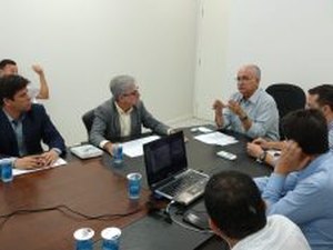 Casal apresenta a prefeito investimento de R$ 12 milhões em Arapiraca