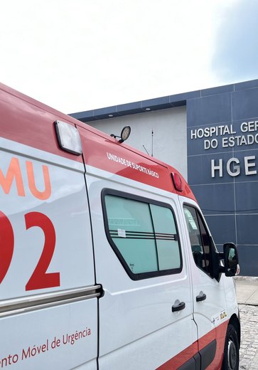 Bando armado invade casa e deixa homem baleado em grota do Benedito Bentes