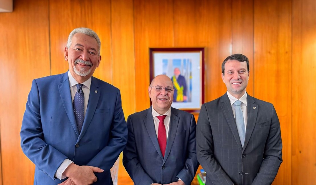 Deputados alagoanos discutem investimentos para municípios no Palácio do Planalto